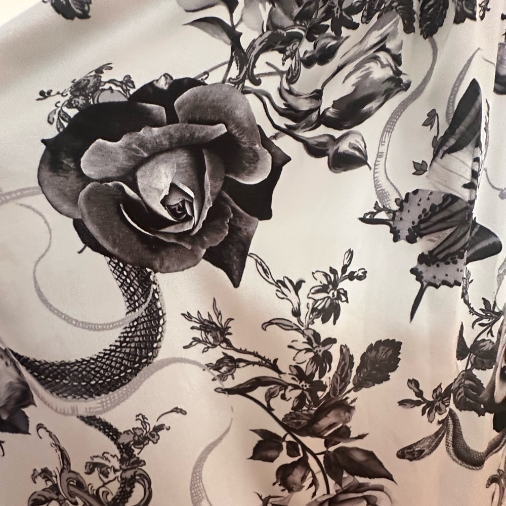 L'AGENCE Tyler Floral Print Woven Silk Shirt - Picture 7 of 12